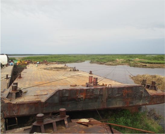 Снятие судна с мели или с берега